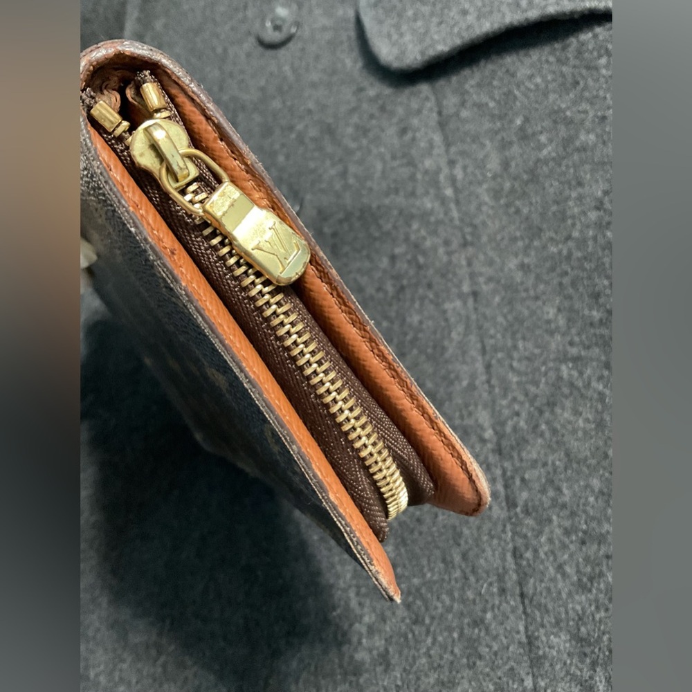 ✅ AUTHENTIC ZIP LONG WALLET LOUIS VUITTON - Picture 5 of 13